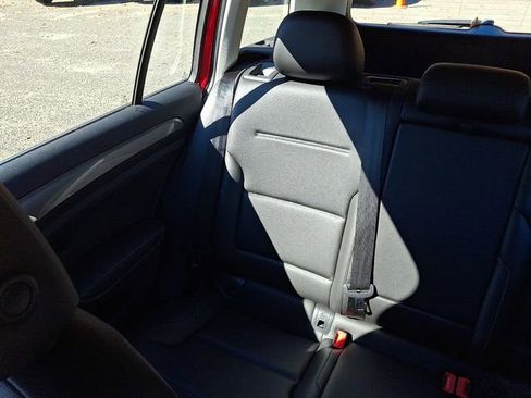 Certified 2019 Volkswagen Golf Alltrack S image 18