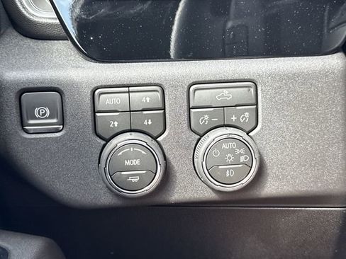 New 2026 Chevrolet Silverado 1500 RST w/ Convenience Package II AWD/4WD image 17