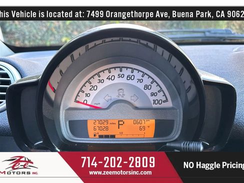 Used 2014 smart fortwo pure image 21