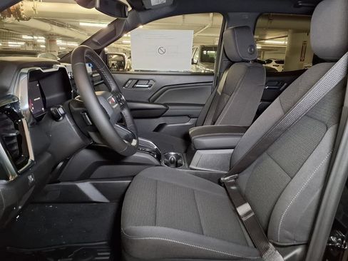 New 2026 GMC Canyon Elevation w/ Convenience Package RWD image 14