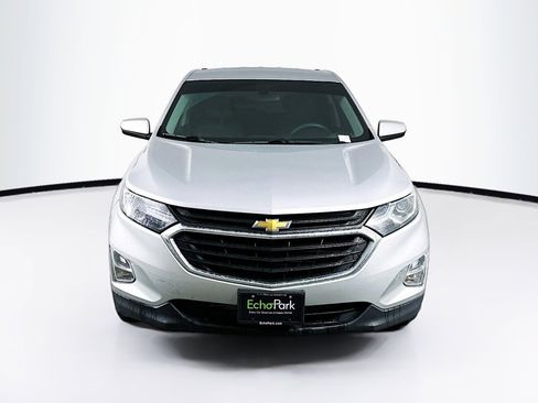 Used 2018 Chevrolet Equinox LT image 2