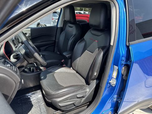 Used 2021 Jeep Compass Trailhawk AWD/4WD image 11