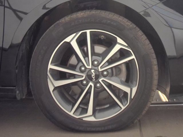 Used 2024 Kia Forte LXS FWD image 22