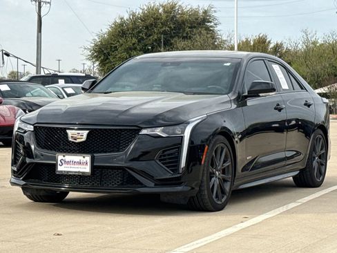 Used 2025 Cadillac CT4 V image 3