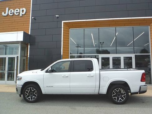 Used 2026 RAM 1500 Laramie AWD/4WD image 2