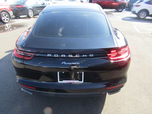 Used 2019 Porsche Panamera image 6