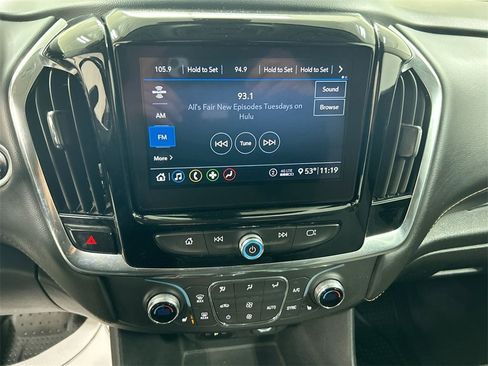 Used 2021 Chevrolet Traverse LT w/ LPO, Blackout Package image 14