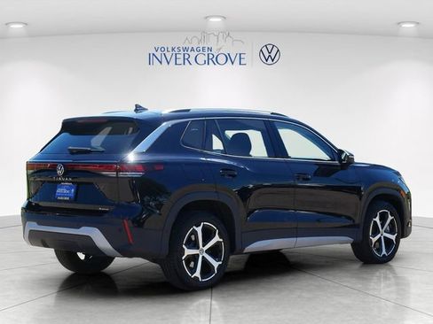 Certified 2025 Volkswagen Tiguan SE AWD/4WD image 7
