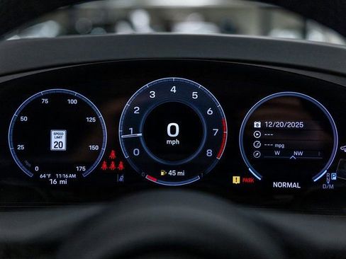 New 2026 Porsche Cayenne Coupe AWD/4WD image 49