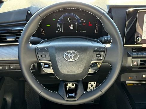 Used 2026 Toyota Camry SE w/ Convenience Package FWD image 15