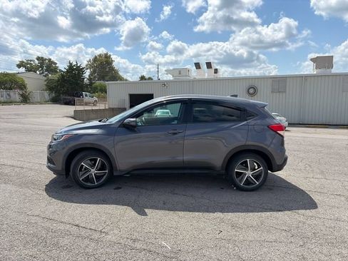Used 2021 Honda HR-V EX image 2