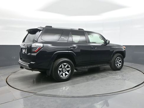 Used 2017 Toyota 4Runner TRD Off-Road image 7