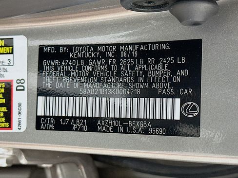 Used 2019 Lexus ES 300h w/ Accessory Package 2 FWD image 12