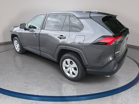 Used 2023 Toyota RAV4 LE FWD image 7
