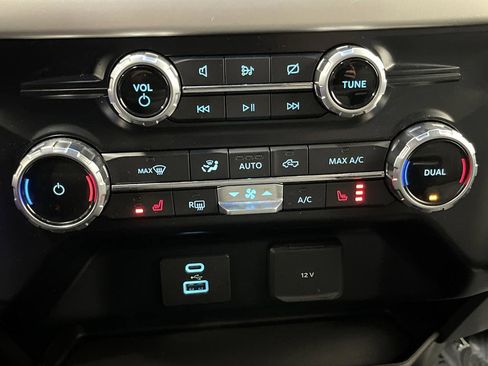 Used 2023 Ford F150 XLT w/ Equipment Group 302A High image 19