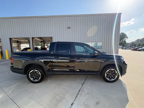 Certified 2024 Honda Ridgeline TrailSport image 9