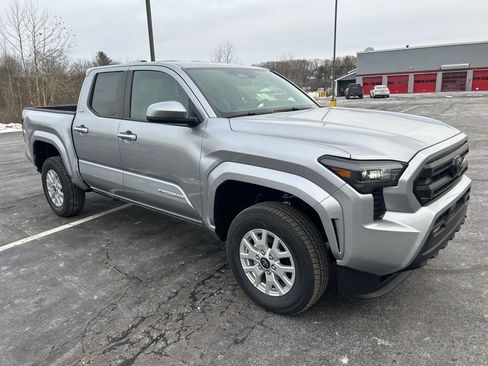 New 2026 Toyota Tacoma SR5 image 7