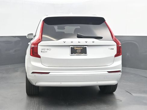 Certified 2025 Volvo XC90 T8 Ultra w/ Protection Package Premier AWD/4WD image 6