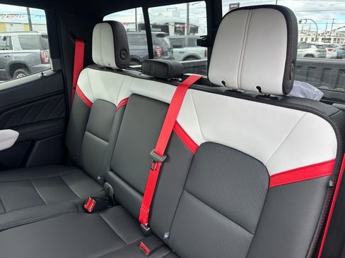 New 2026 GMC Canyon AT4X w/ LPO, Black Badging Package image 17