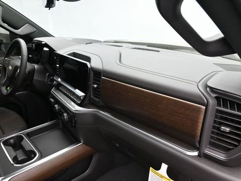 New 2026 Chevrolet Silverado 2500 High Country w/ High Country Premium Package AWD/4WD image 38
