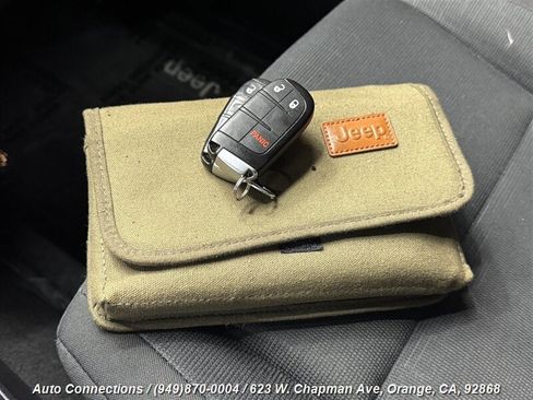 Used 2014 Jeep Grand Cherokee Laredo w/ Quick Order Package 23E image 19