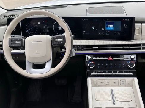 Certified 2025 Hyundai Santa Fe Calligraphy image 22