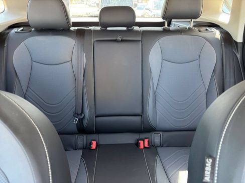 Used 2026 Volkswagen Tiguan SE AWD/4WD image 39