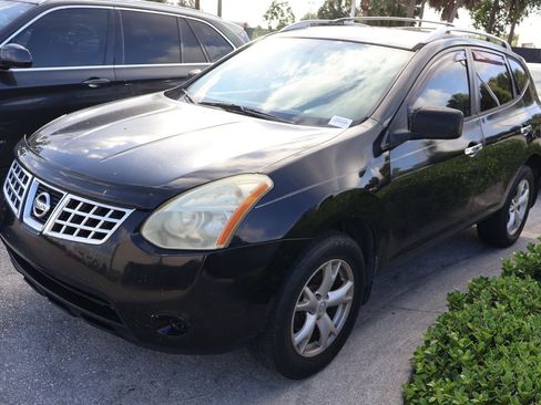 Used 2010 Nissan Rogue SL FWD image 2