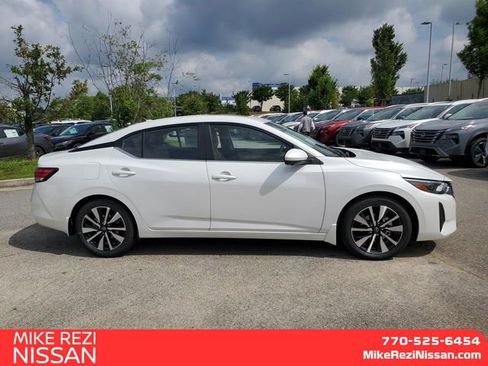 New 2025 Nissan Sentra SV w/ SV Premium Package image 2