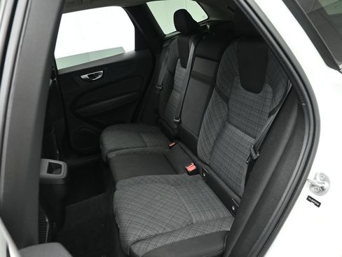 Used 2023 Volvo XC60 B5 Core AWD/4WD image 15