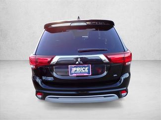 Used 2020 Mitsubishi Outlander SEL video 3
