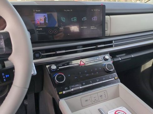 New 2025 Hyundai Santa Fe SEL image 13