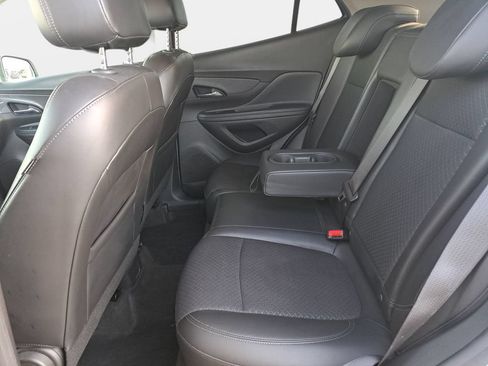 Used 2022 Buick Encore Preferred AWD/4WD image 12