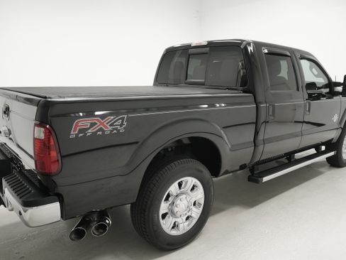 Used 2013 Ford F250 Lariat w/ Lariat Ultimate Pkg AWD/4WD image 4