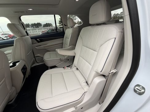 New 2026 Buick Enclave Avenir w/ Super Cruise Package FWD image 19