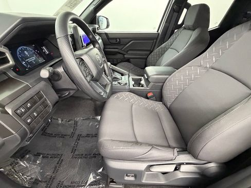 Used 2026 Toyota Tacoma SR5 AWD/4WD image 22