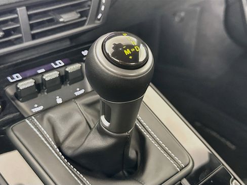 Certified 2025 Porsche 911 GT3 RWD image 20