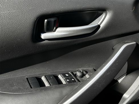 Used 2023 Toyota Corolla SE image 21