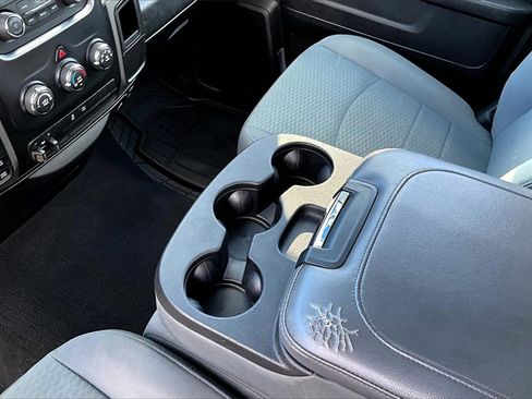 Used 2018 RAM 1500 Express image 15