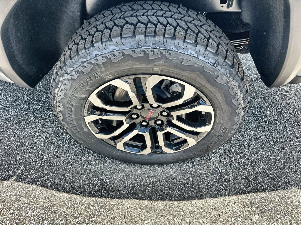 New 2026 GMC Canyon AT4 w/ Technology Plus Package AWD/4WD image 12