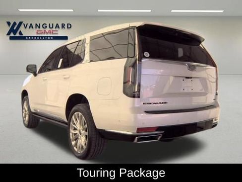 Used 2024 Cadillac Escalade Premium Luxury w/ Performance Package AWD/4WD image 3