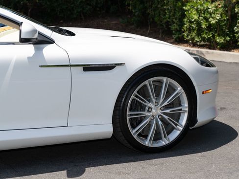 Used 2012 Aston Martin Virage Coupe RWD image 8