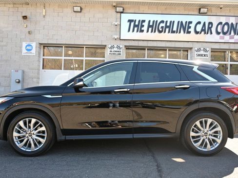 Used 2023 INFINITI QX50 Pure AWD/4WD image 2