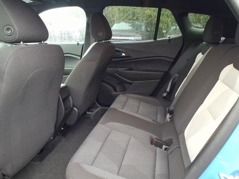 Used 2024 Chevrolet Trax RS w/ Driver Confidence Package image 20