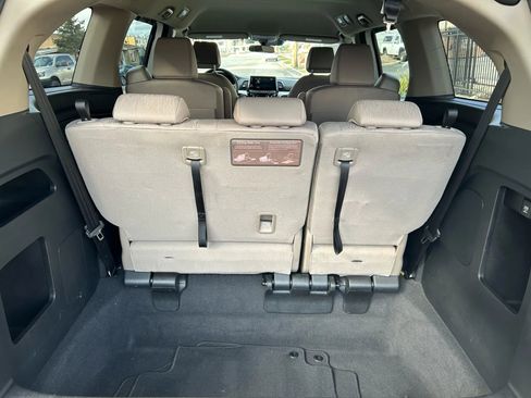 Used 2019 Honda Odyssey EX image 27