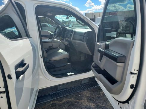 Used 2020 Ford F250 XL w/ Power Equipment Group image 8