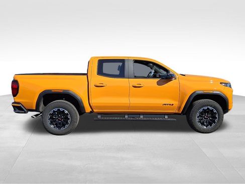 Used 2026 GMC Canyon AT4 w/ AT4 Premium Package image 7
