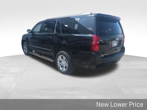 Used 2018 Chevrolet Suburban LT w/ LT Signature Package AWD/4WD image 5