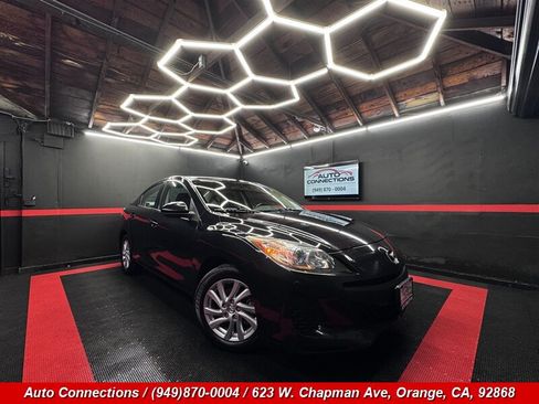 Used 2012 MAZDA MAZDA3 i Touring FWD image 1