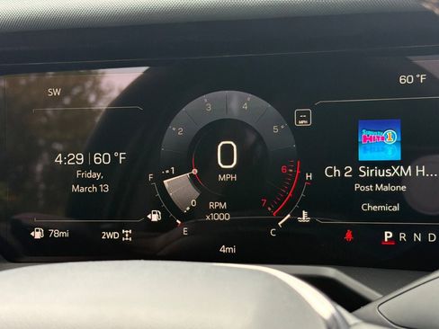 New 2026 GMC Acadia AT4 w/ Luxury Package image 24